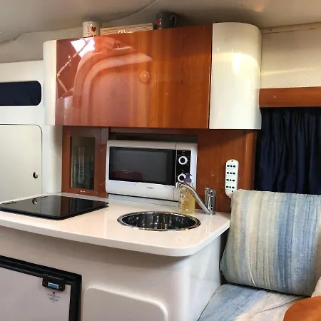 Bea Boat Charter